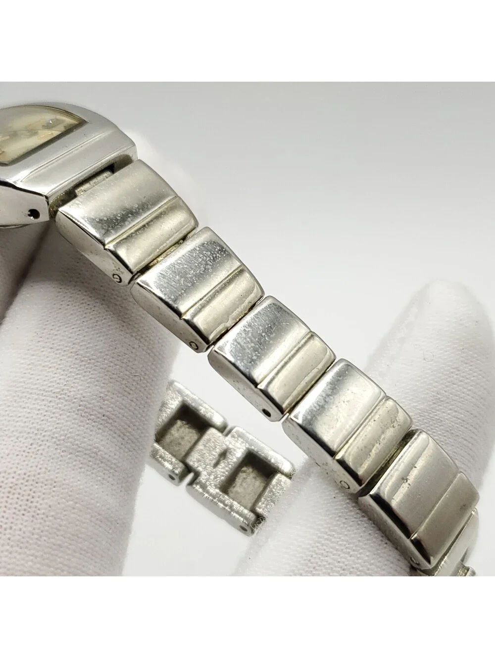 Embassy By Gruen Diamond Watch Women New Battery 20mm Silver Tone